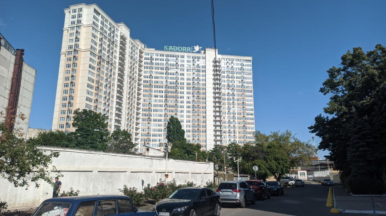 Квартира Кадорр Бассейная Apt Odeassa Basseinaya Apartment Одеса Екстериор снимка
